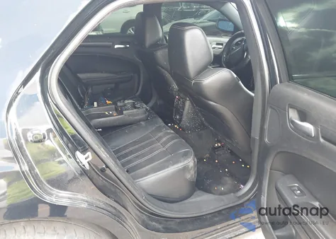 2014 Chrysler 300 300S z USA, uszkodzony, nr VIN 2C3CCABT2EH301622